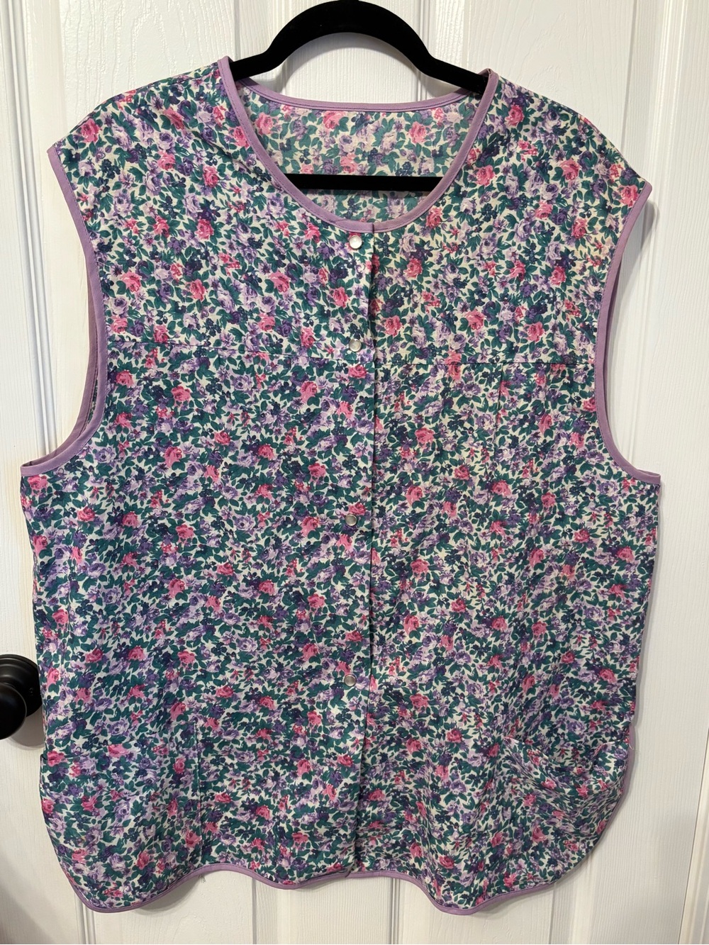 Vintage Tiger Lily Floral Snap Front, USA Made Purple Pink Sleeveless Vest